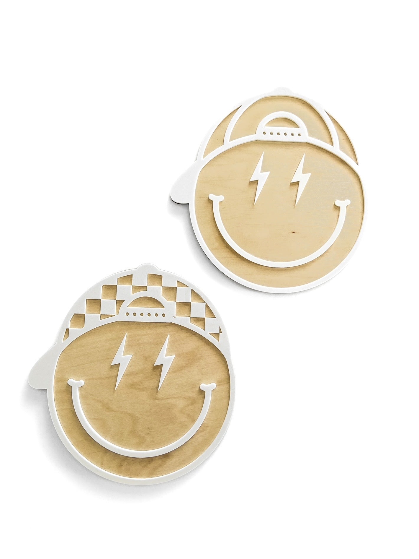 Snapback Bolt Smiley