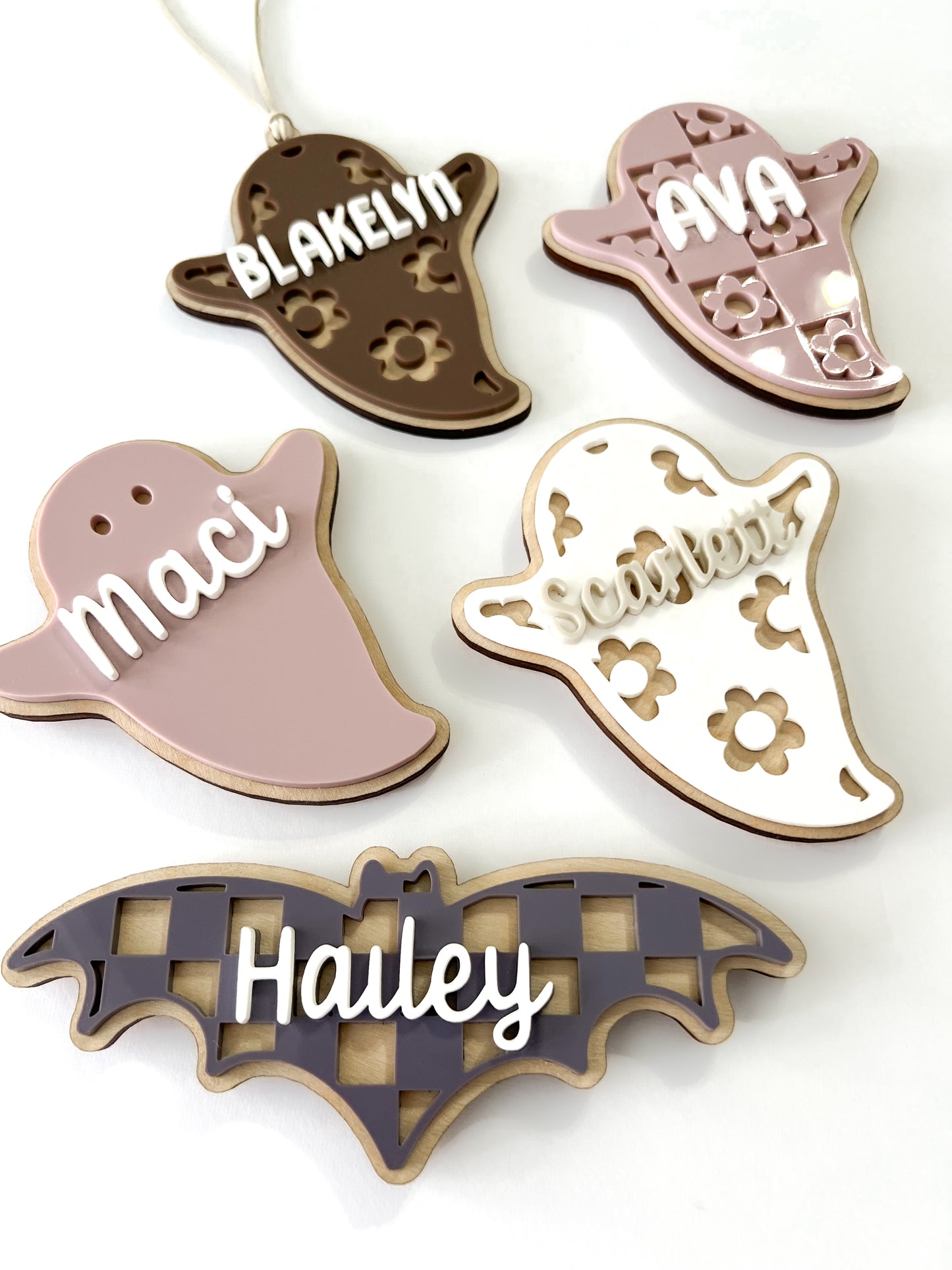 Personalized Classic Ghost Magnet/Tag