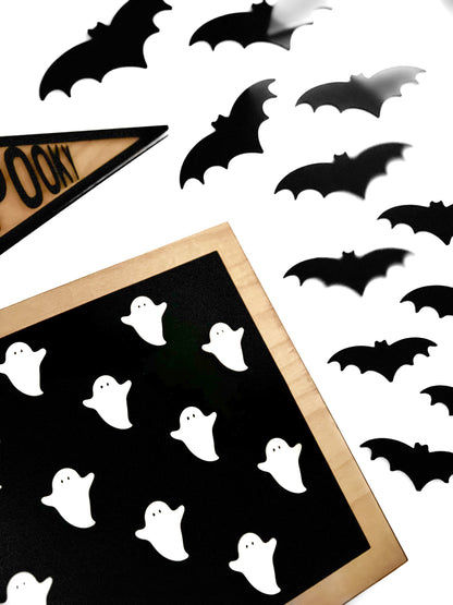 Assorted Black Wall Bats